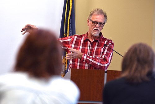 Poet to read his work at Visiting Writer's Series at Northeast Community College - RIVER COUNTRY - Vimarsana News