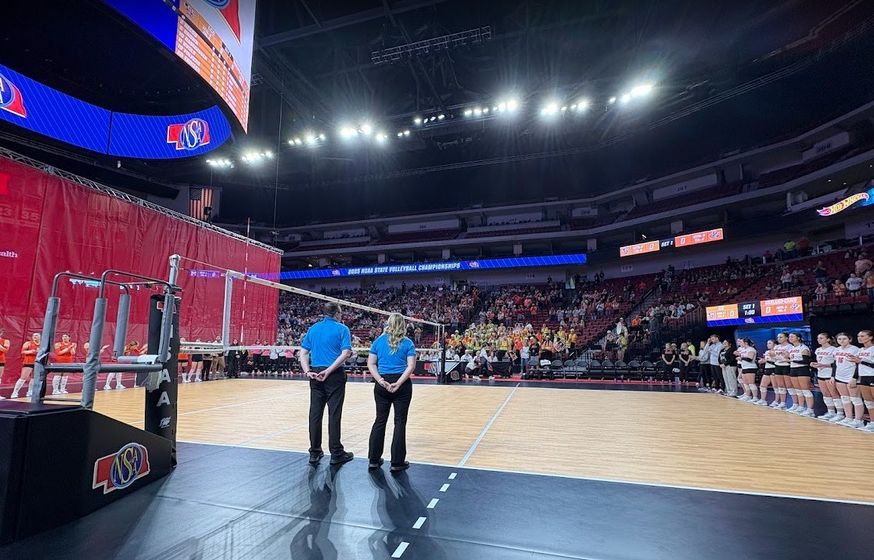 Laurel-Concord-Coleridge sweeps Oakland-Craig to earn first State Title trip