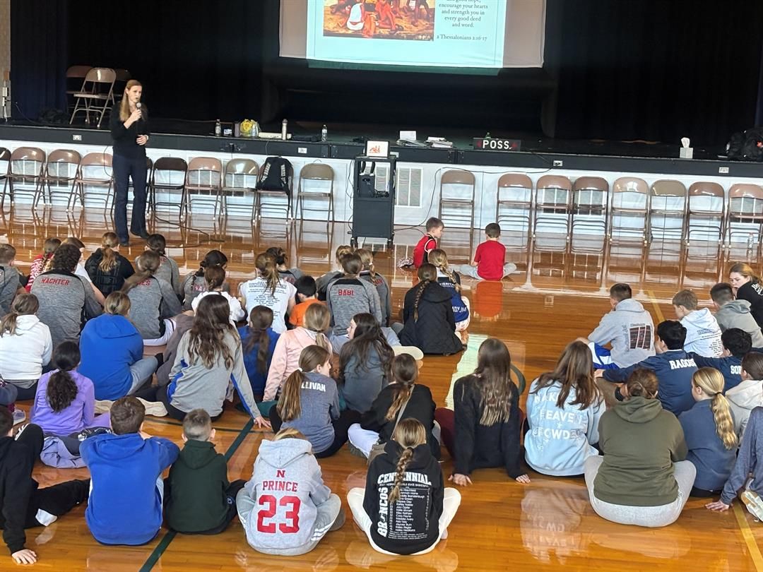 Former WNBA player from Nebraska makes a stop at youth basketball tournament